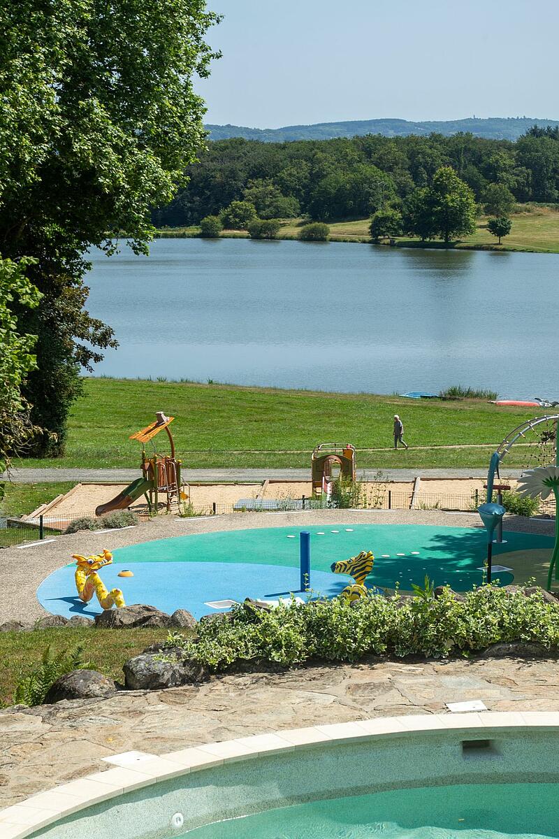les espaces aquatiques du château de poinsouze