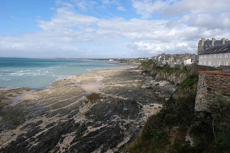 [Translate to Allemand:] Plage de la ville-haute, granville