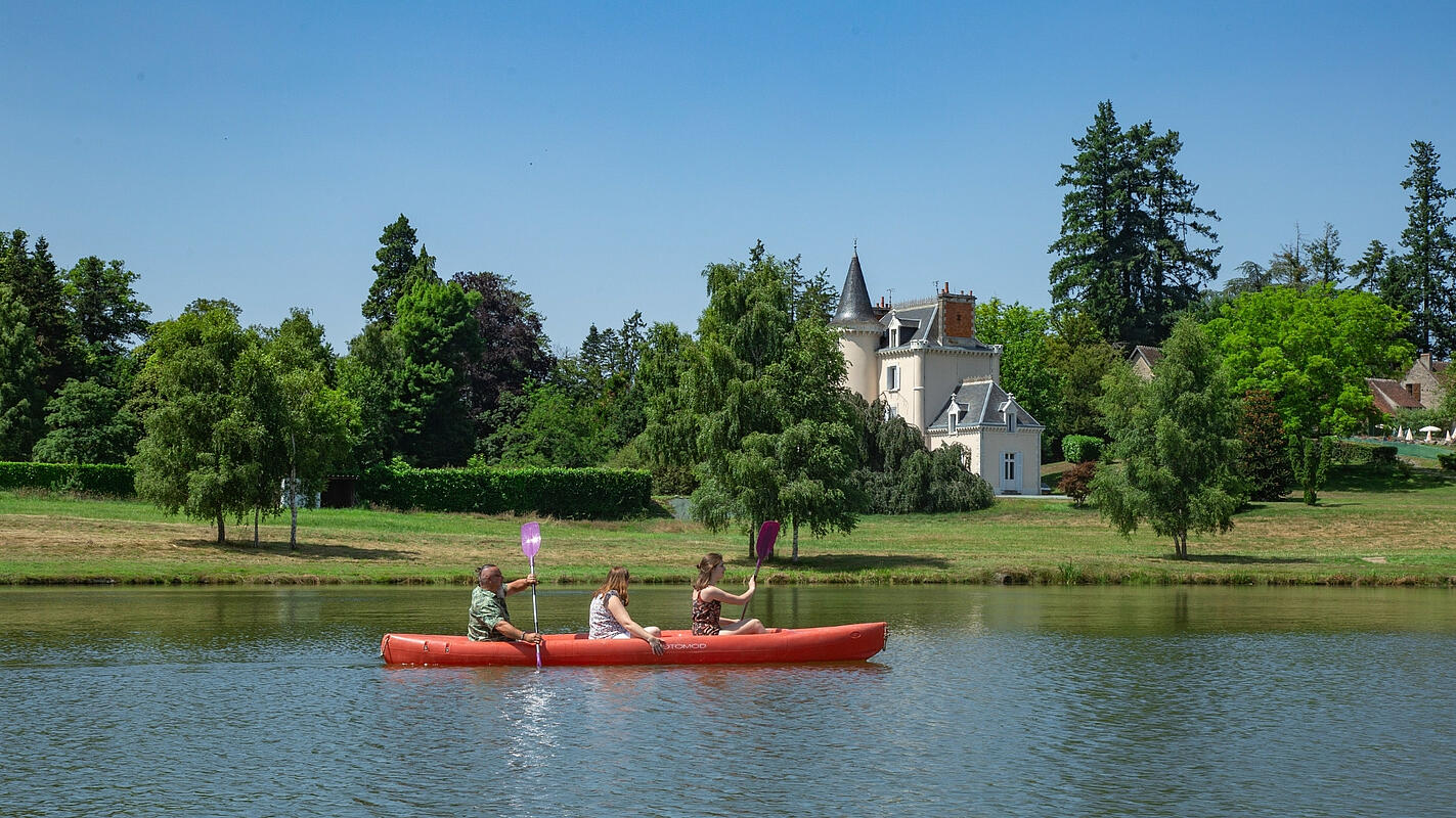 Campingplatz Château de Poinsouze, Creuse Campingplatz Château de Poinsouze, Creuse