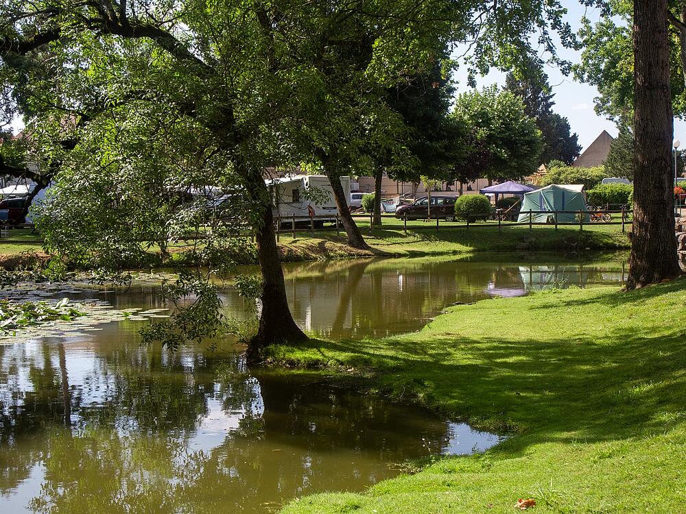 Campingplatz Castel Camping Château de L'Epervière Gigny-sur-Saône Burgund und Freigrafschaft 6