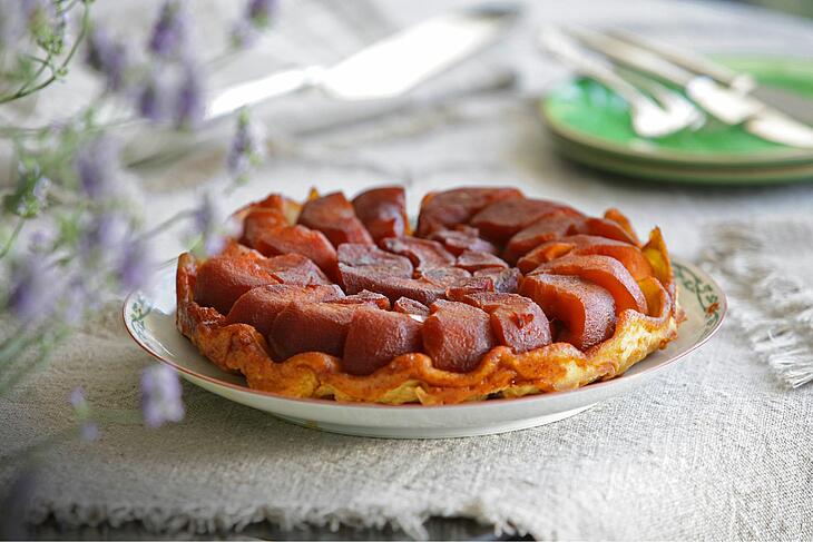 Traditionelle Tarte Tatin aus der Sologne