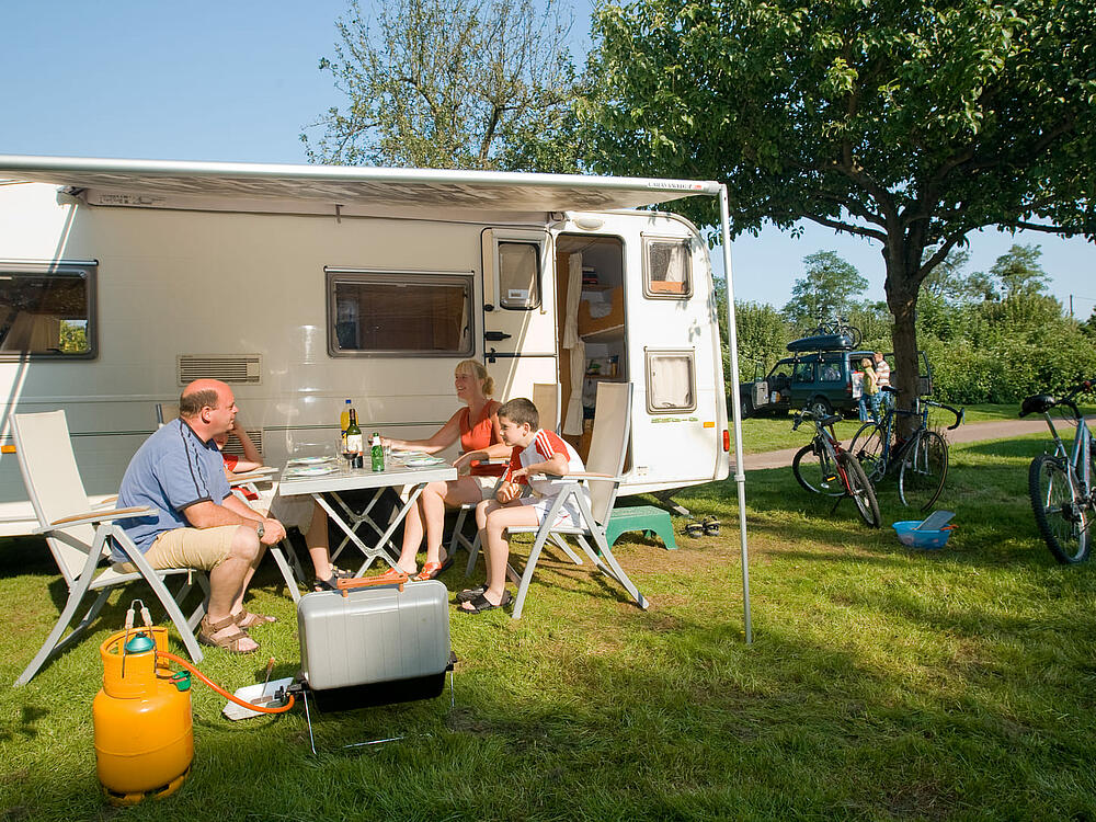 Campingplatz Castel Camping Château de Martragny Martragny Normandie 1
