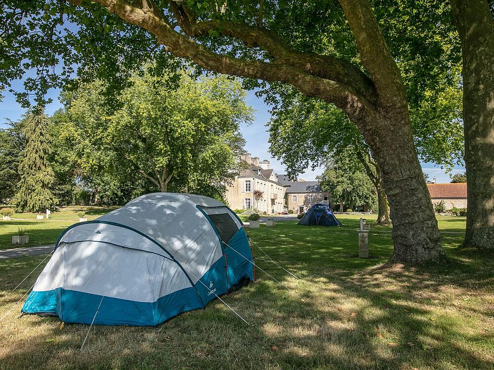 Campingplatz Castel Camping Château de Lez-Eaux Saint Pair sur mer Normandie 1