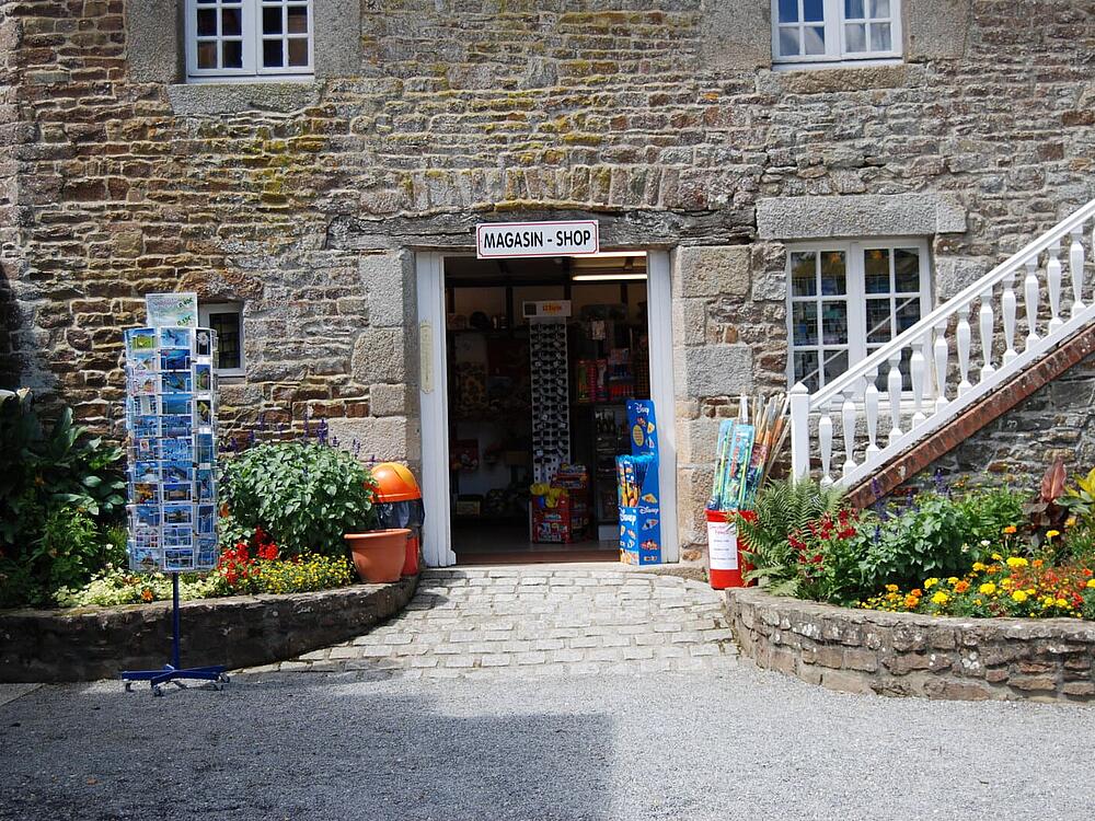 Campingplatz Castel Camping Château de Lez-Eaux Saint Pair sur mer Normandie 20