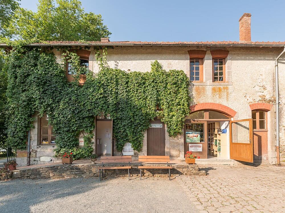 Campingplatz Castel Camping Château de Poinsouze BOUSSAC - BOURG Neu-Aquitanien 14