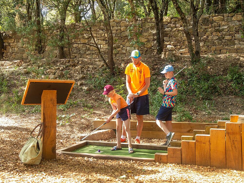 Campingplatz Castel Domaine de Sévenier & Spa LAGORCE Auvergne-Rhone-Alpen 11