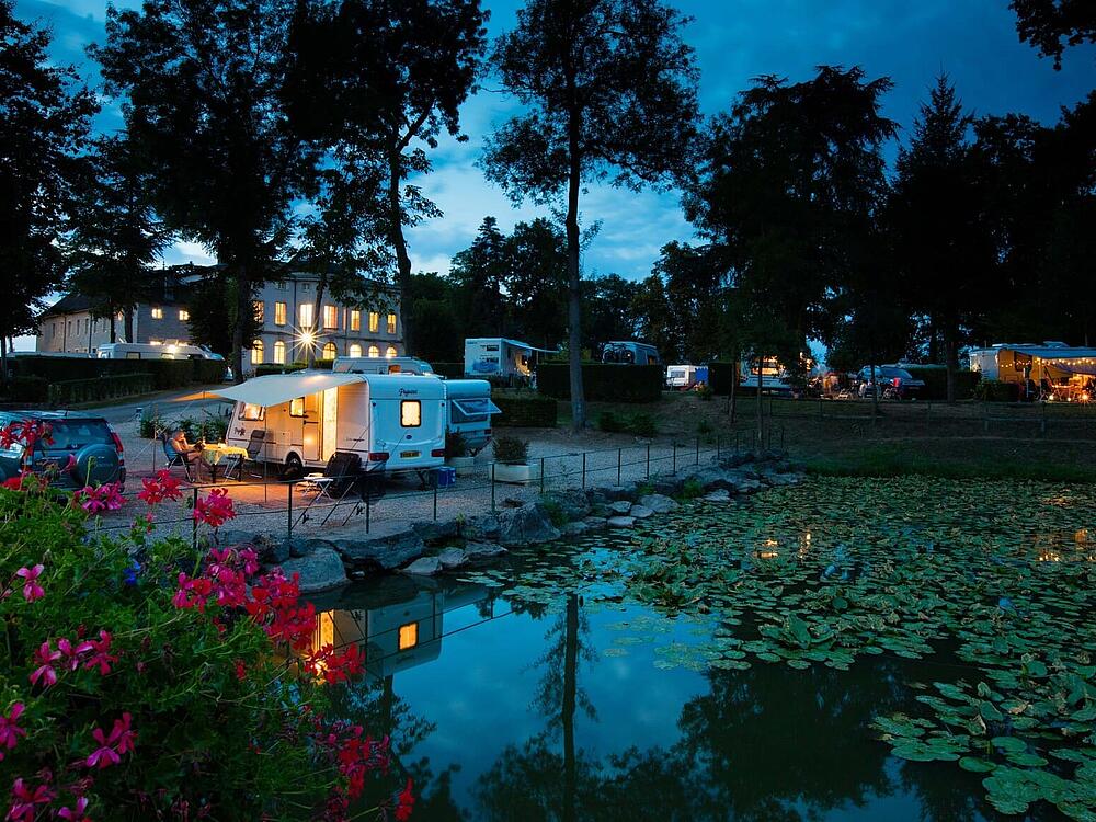 Campingplatz Castel Camping Château de L'Epervière Gigny-sur-Saône Burgund und Freigrafschaft 22